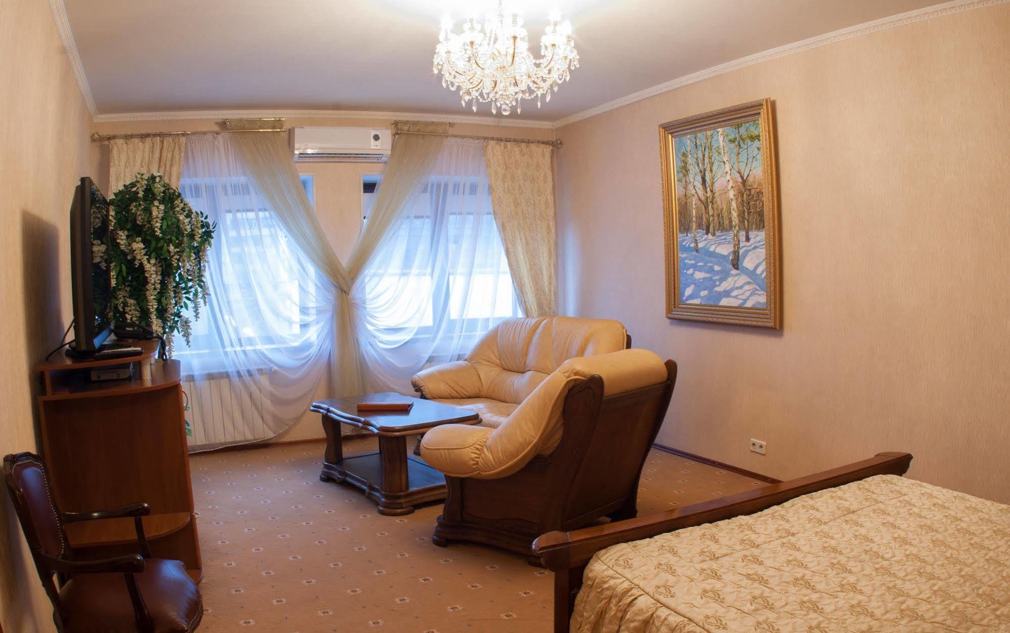 Kamelot Hotel Kiev Ngoại thất bức ảnh