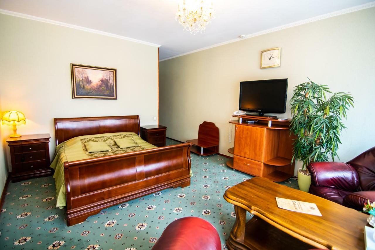 Kamelot Hotel Kiev Ngoại thất bức ảnh