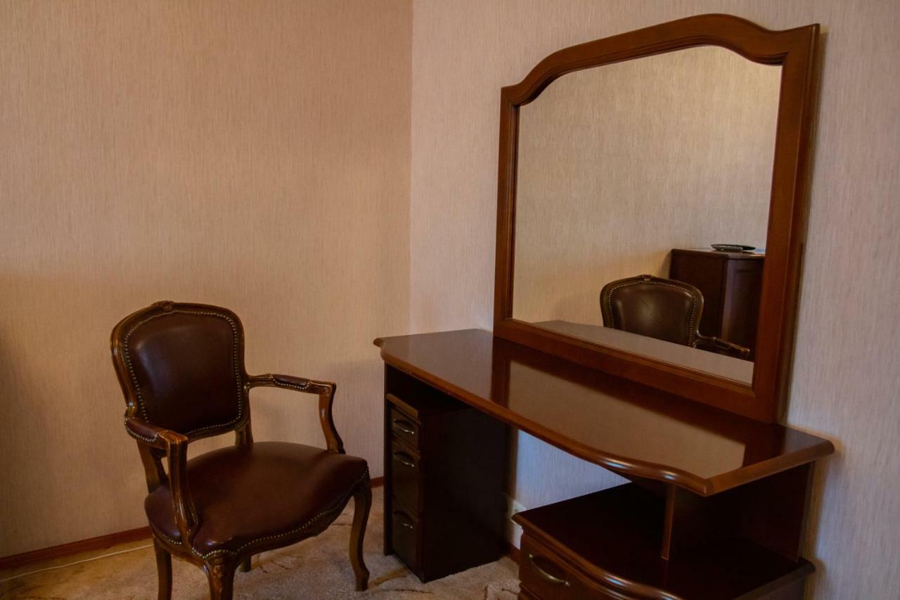 Kamelot Hotel Kiev Ngoại thất bức ảnh